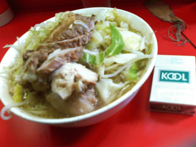 【ラーメン二郎】一匹の豚が、七匹の豚に恋をした【ランキング】_e0173239_731236.jpg