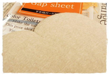 セリアで見つけた トイレマットと隙間ガードシート 100yen Zakka