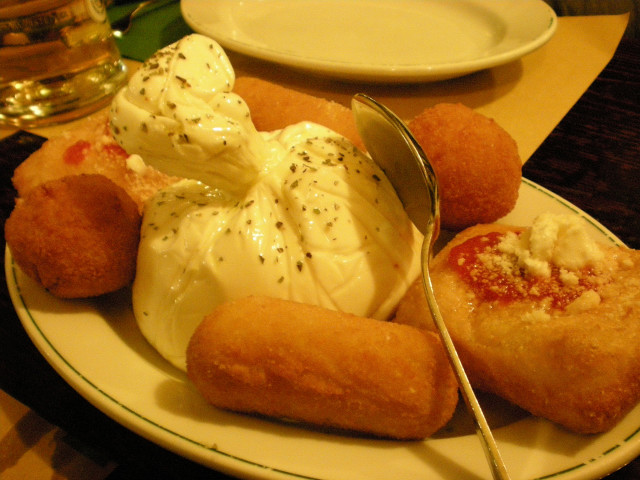 一長一短のPIZZERIA in FIRENZE_c0179785_5481597.jpg