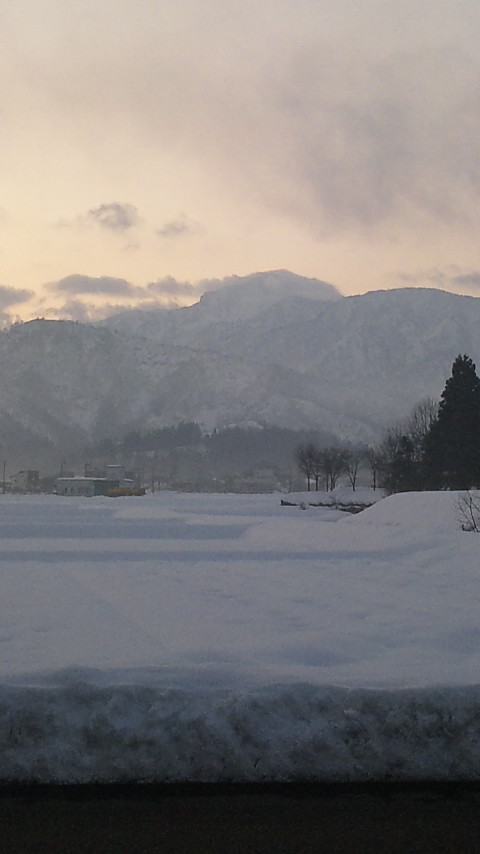 １２月２５日（金）　今日の八海山_f0121909_719252.jpg