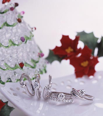 メリークリスマス。イルミネーションに、キャンドルライトに、みなさんの幸せが輝きますように!_f0118568_233008.jpg