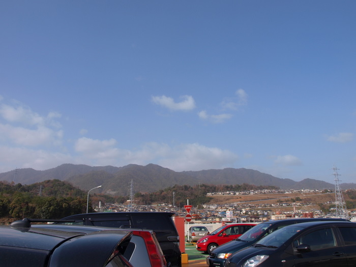 スーパーの屋上駐車場から。。_c0116915_2241669.jpg