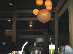 d0038319_11431355.gif