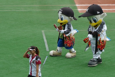 目立ちすぎるキャディー_b0166128_11382387.jpg