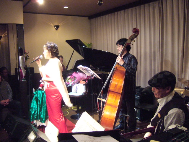 荒川和子クリスマスライブ_c0229062_2124363.jpg