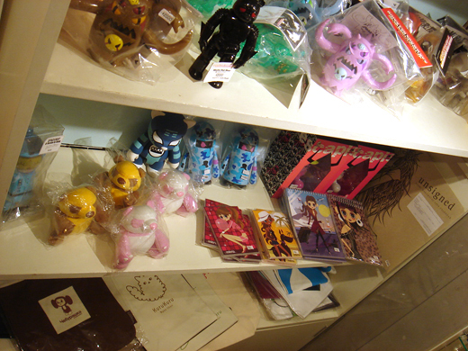 「 FEWMANY OUTLET 」開催中!!_f0010033_1728949.jpg