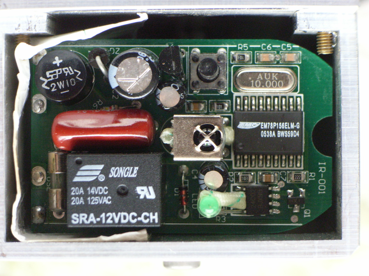 便利な汎用 学習赤外線リモコン基板 Daluhmann S High End Audio Amplifiers