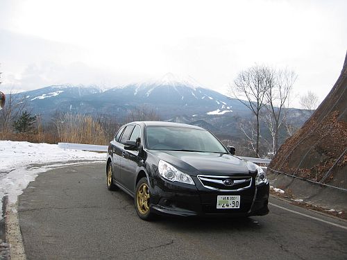 歴史に残る2009年をBR9レガシィの冬季テストで締める!_f0076731_18412430.jpg