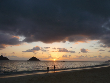 HAWAII 09 　＊view of the rising sun from LANIKAI＊_f0111031_1361777.jpg