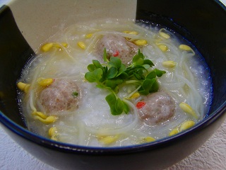 ♪新鮮　発芽野菜通信『いち(１)ご(５)世代の日』♪_d0063218_14244322.jpg