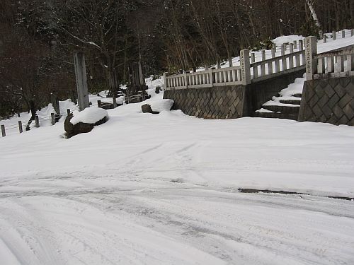 歴史に残る2009年をBR9レガシィの冬季テストで締める!_f0076731_17324998.jpg