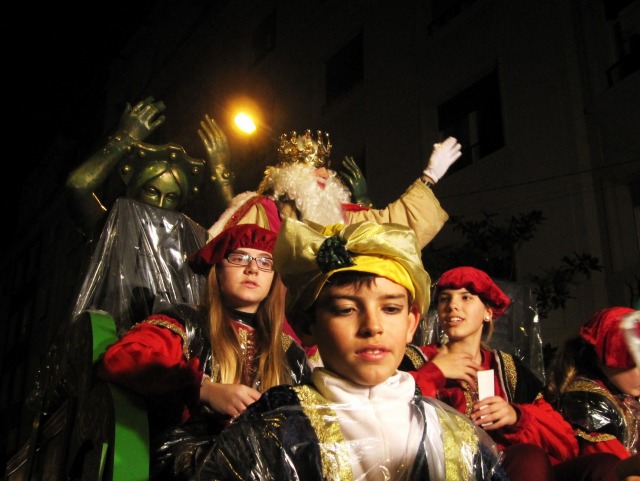 三賢人のパレード  Las cabargatas de los Reyes Magos　_b0064411_6112412.jpg