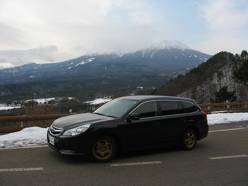 歴史に残る2009年をBR9レガシィの冬季テストで締める!_f0076731_15375034.jpg
