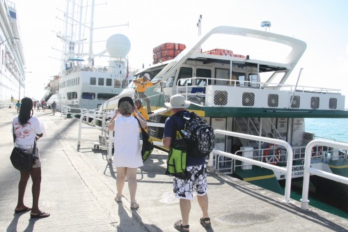 南カリブ海クルーズ 5 英領ヴァージン諸島 トルトラ島とヴァージン ゴルダ島 A Golden Bearの足跡