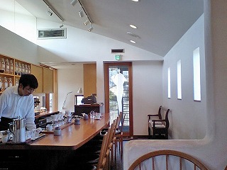 建築家中村好文さんの設計した喫茶店_b0140276_18481226.jpg