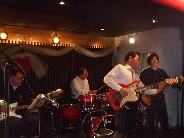 今年初「バンドライブ」_e0119092_1233187.jpg