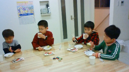 水曜日幼児クラス_b0187423_12432643.jpg
