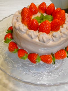 生チョコのいちごケーキと・・・純正コラーゲン七草がゆ。_f0177295_045424.jpg