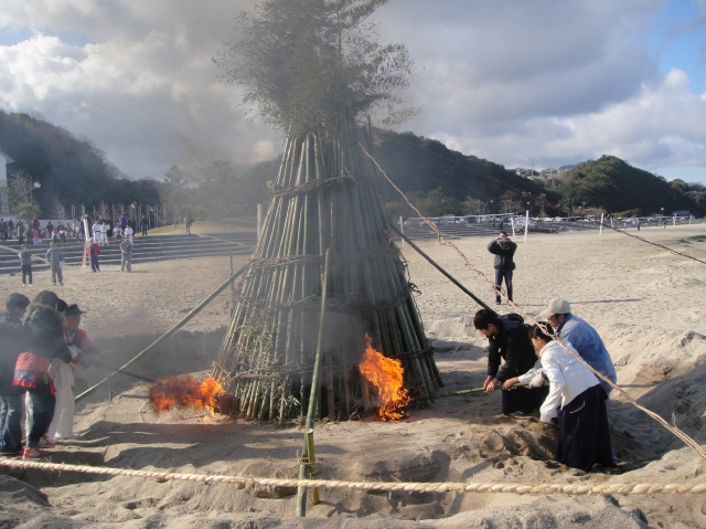 ｢新春里海祭り2010｣　in 「とんど焼き＆ヤキイモ」_c0108460_20512487.jpg