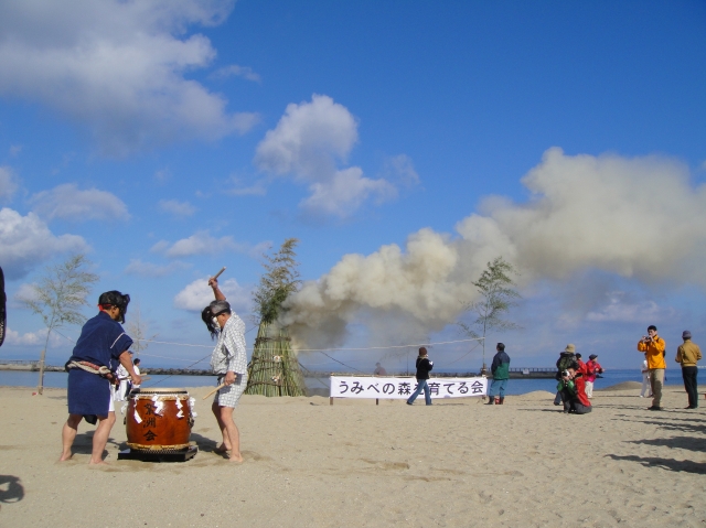 ｢新春里海祭り2010｣　in 「とんど焼き＆ヤキイモ」_c0108460_20514660.jpg