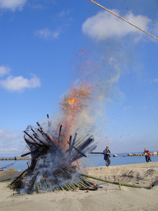 ｢新春里海祭り2010｣　in 「とんど焼き＆ヤキイモ」_c0108460_2054739.jpg