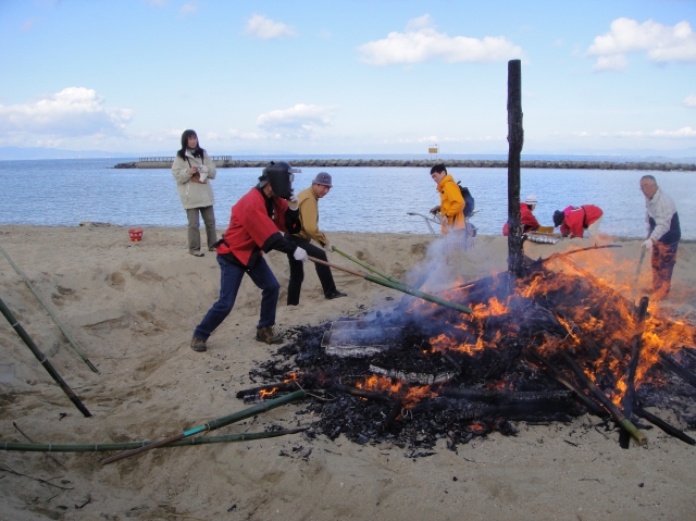 「新春里海祭り2010」 in 「とんど焼き&ヤキイモ」_c0108460_20551694.jpg
