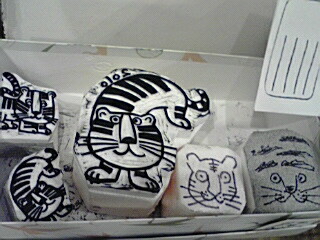 寅だらけ展初日_e0136066_22104632.jpg