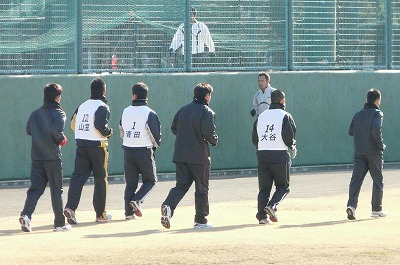 1月10日 新人合同自主トレ_b0166128_17591462.jpg