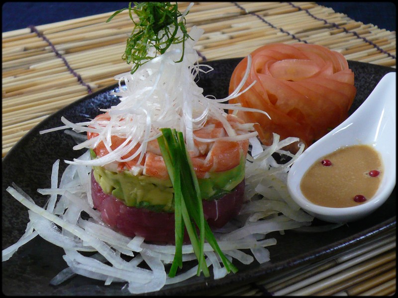 飾り切り トマト の 花 魚と野菜と私と和ノ香