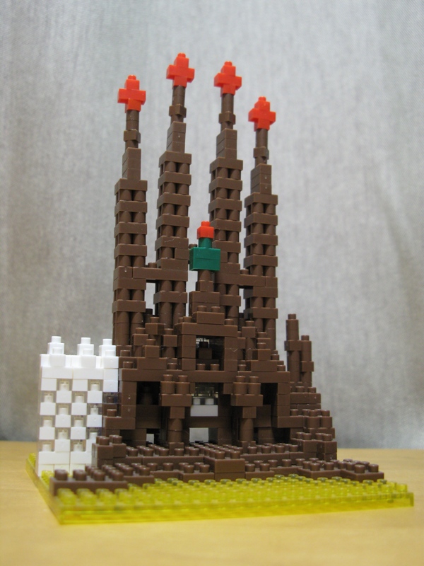 nanoblock \"Sagrada Familia\"_c0084381_1126284.jpg