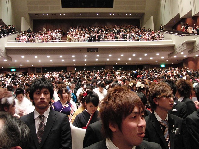 これでいいのか?成人式_f0141310_22244588.jpg