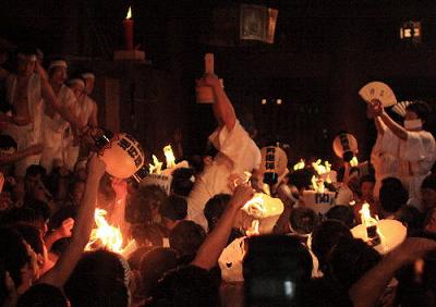 裸押し合大祭委員会_b0092684_11275193.jpg