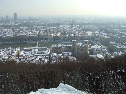 フルヴィエールの丘からの雪景色_c0186684_3315910.jpg