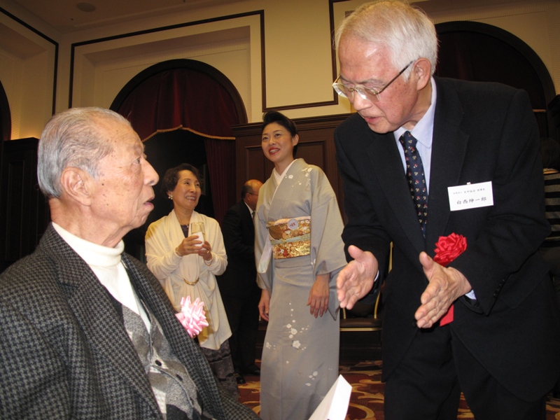 独家报道  日本霞山会举行2010新年交流会_d0027795_22334748.jpg