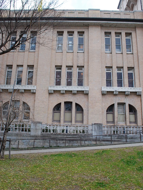 旧京都中央電話局上京分局、カーニバルタイムズ(大正モダン建築探訪)_f0142606_12472230.jpg