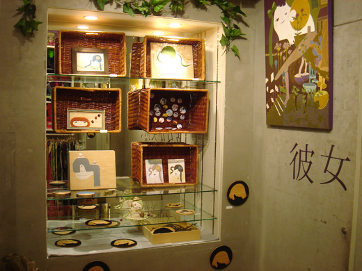 谷口加奈子個展 『 彼女が突然、踊りだした 』_f0010033_1892688.jpg