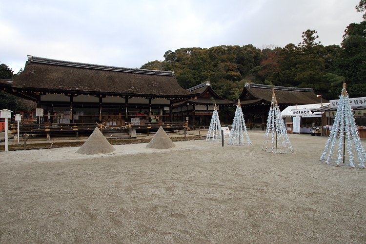 上賀茂神社（賀茂別雷神社）_e0051888_225843.jpg