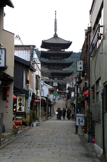 八坂の塔_e0048413_2248292.jpg