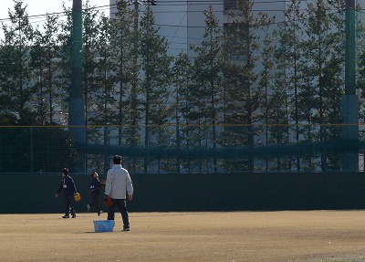 1月14日 新人合同自主トレ ちょっと躍動♪_b0166128_2341549.jpg
