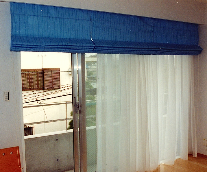 マンションの『WINDOW TREATMENT』_c0157866_21303244.jpg
