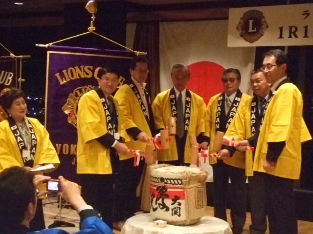 新春カラオケのど自慢_e0119092_13314675.jpg