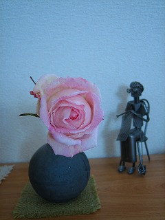 一輪の薔薇_b0100229_12291199.jpg