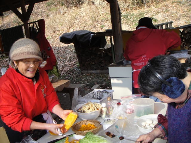 みさき里山クラブ定例活動日：｢新年会｣_c0108460_03334.jpg