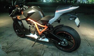 KTM RC8R_a0163159_21154169.jpg