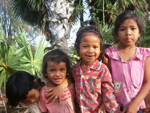 Cambodian Kids 2_a0158938_23414926.jpg
