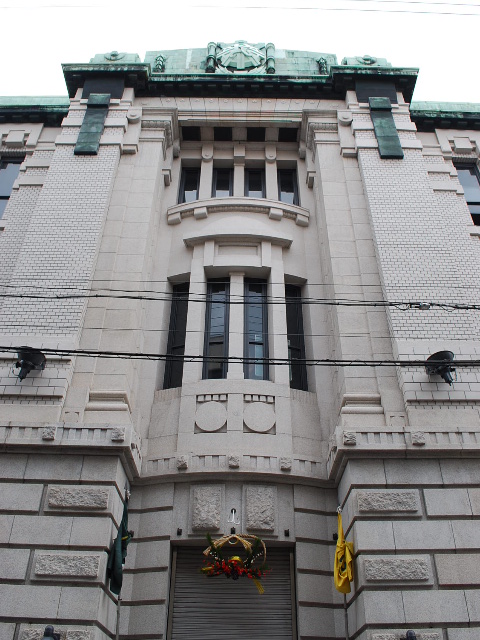 旧不動貯金銀行京都三条支店・現SACRAビル_a0110756_1952383.jpg