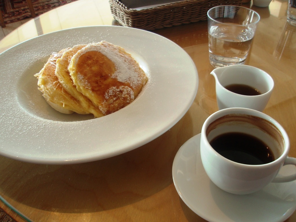 bills @七里ガ浜_c0119259_2226663.jpg