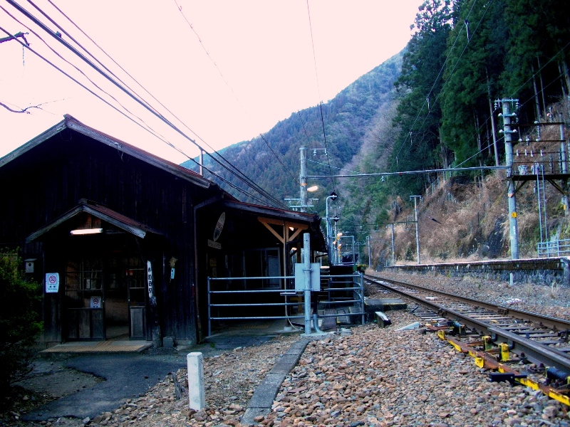 「18きっぷで行く飯田線、超秘境駅で途中下車して走破ツアー2010」レポ_c0101739_20502617.jpg