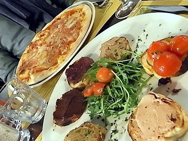 ピザ奉行とピザ三昧_e0061902_934585.jpg
