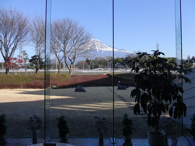 県の技術研究支援機関 富士工業技術支援センター_f0141310_22251152.jpg